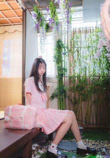 俄罗斯少女视频_HD高清免费观看
