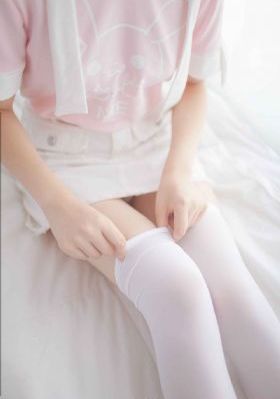 色妞一二三区免费视频播放_HD免费观看最新