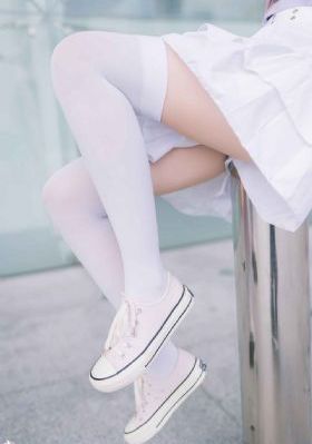 麻豆后入美女视频_720高清完整版